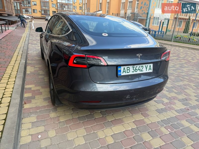 Седан Tesla Model 3 2018 в Вінниці