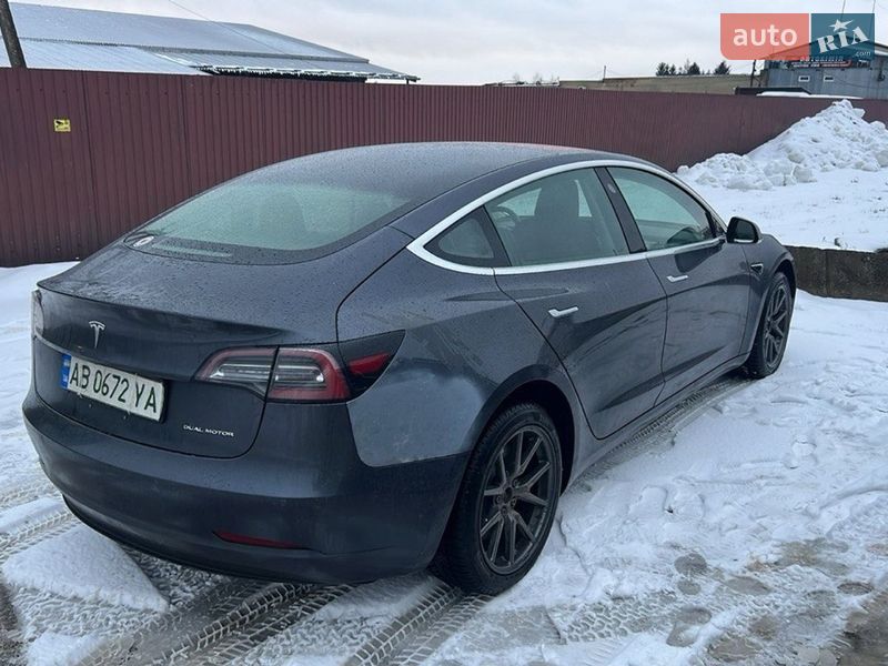 Седан Tesla Model 3 2018 в Вінниці