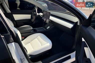 Седан Tesla Model 3 2020 в Киеве