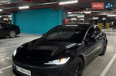 Седан Tesla Model 3 2024 в Ивано-Франковске