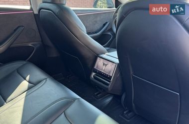 Седан Tesla Model 3 2024 в Ивано-Франковске