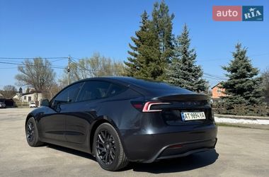 Седан Tesla Model 3 2024 в Ивано-Франковске