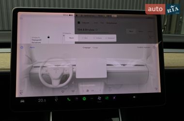 Седан Tesla Model 3 2019 в Ужгороде