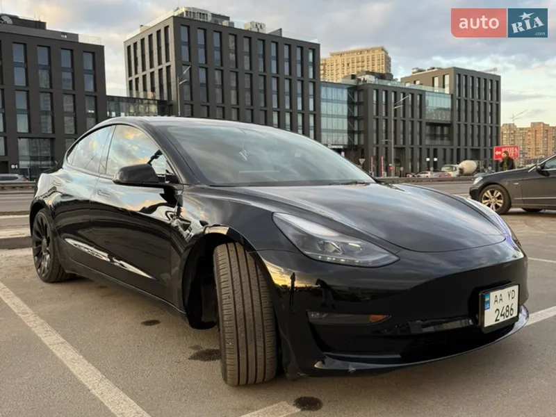 Tesla Model 3 2023