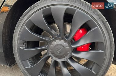 Седан Tesla Model 3 2023 в Києві
