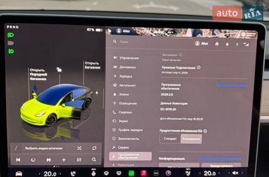 Седан Tesla Model 3 2023 в Києві