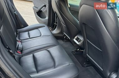 Седан Tesla Model 3 2023 в Києві