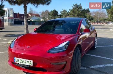 tesla model-3 2018 в П'ятихатки від професійного продавця Евгений Викторович Мороз