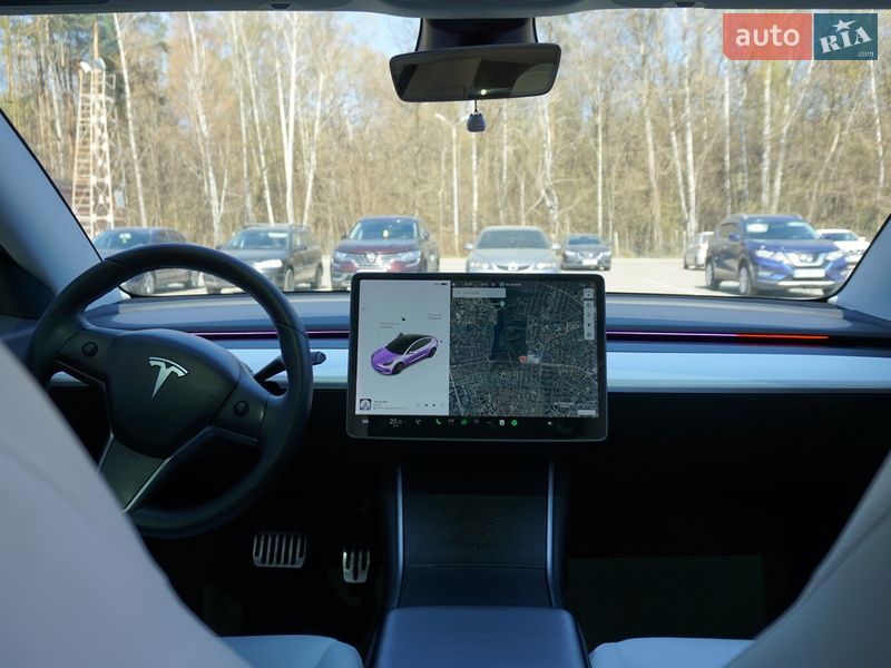 Седан Tesla Model 3 2019 в Киеве