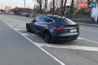 Седан Tesla Model 3 2020 в Радомишлі