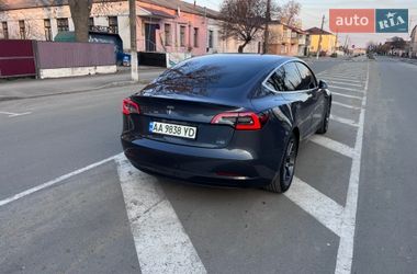 Седан Tesla Model 3 2020 в Радомишлі