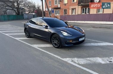 Седан Tesla Model 3 2020 в Радомишлі