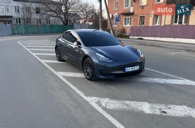 Седан Tesla Model 3 2020 в Радомышле