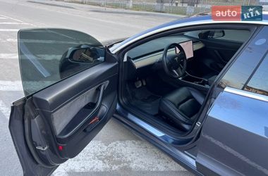 Седан Tesla Model 3 2020 в Радомышле