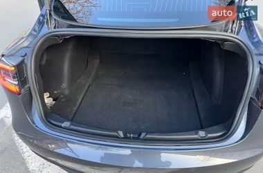 Седан Tesla Model 3 2020 в Радомишлі