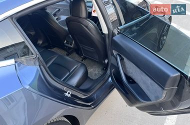 Седан Tesla Model 3 2020 в Радомишлі