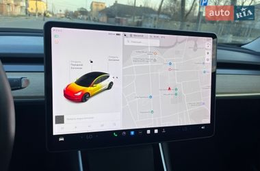 Седан Tesla Model 3 2020 в Радомишлі