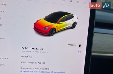 Седан Tesla Model 3 2020 в Радомишлі