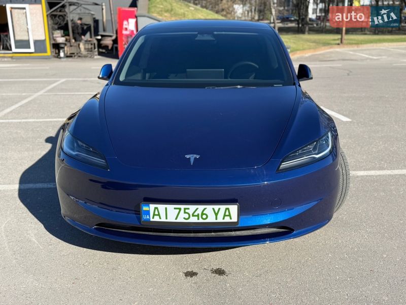Седан Tesla Model 3 2024 в Киеве
