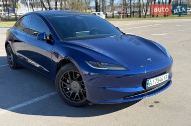 Седан Tesla Model 3 2024 в Киеве