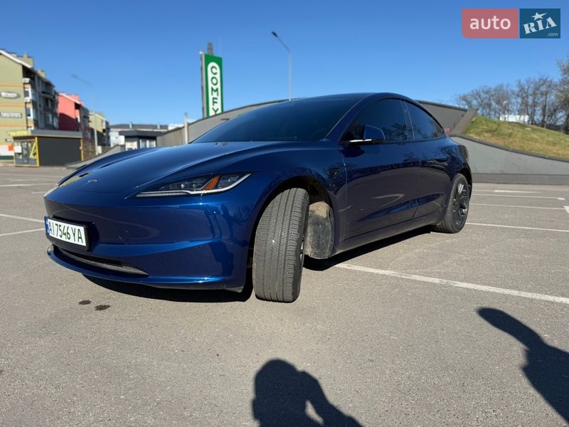 Седан Tesla Model 3 2024 в Киеве