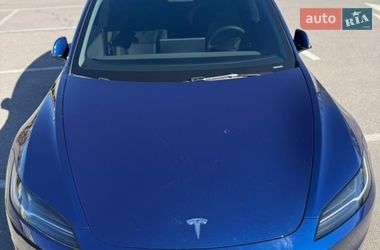 Седан Tesla Model 3 2024 в Киеве