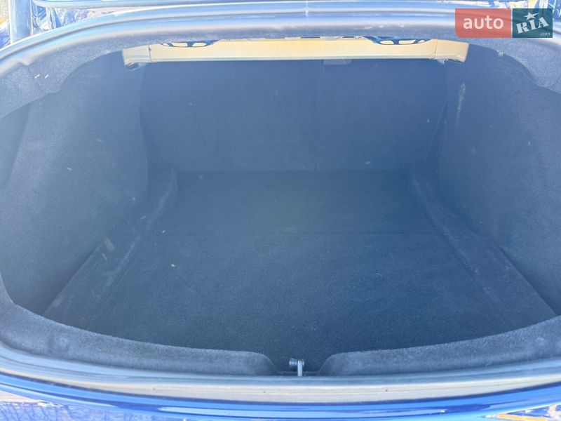 Седан Tesla Model 3 2024 в Киеве