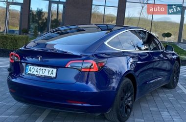 Седан Tesla Model 3 2019 в Ужгороде