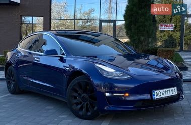 Седан Tesla Model 3 2019 в Ужгороде