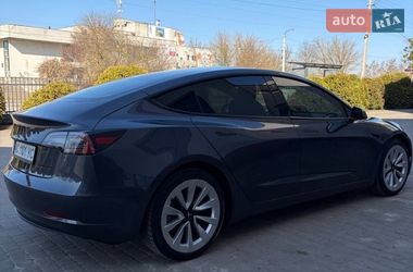 Седан Tesla Model 3 2022 в Луцьку