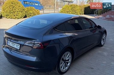 Седан Tesla Model 3 2022 в Луцьку