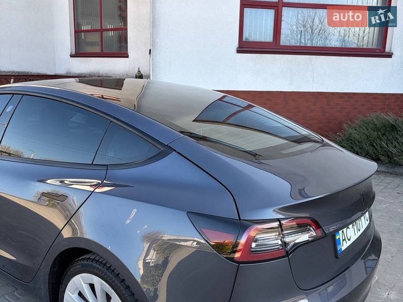 Седан Tesla Model 3 2022 в Луцьку