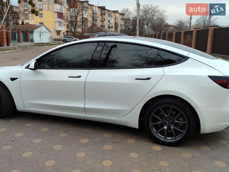 Седан Tesla Model 3 2023 в Полтаві фото 10 Седан Tesla Model 3 2023 в Полтаві