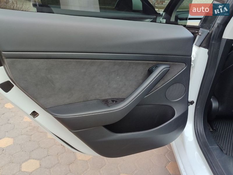 Седан Tesla Model 3 2023 в Полтаві фото 16 Седан Tesla Model 3 2023 в Полтаві