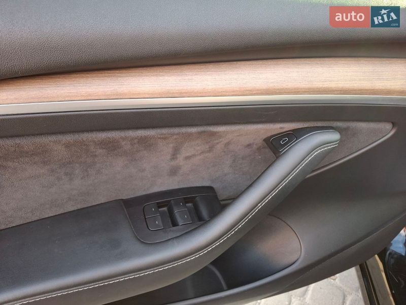 Седан Tesla Model 3 2021 в Львове фото 9 Седан Tesla Model 3 2021 в Львове