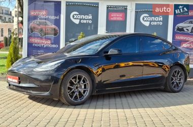 Седан Tesla Model 3 2019 в Львове