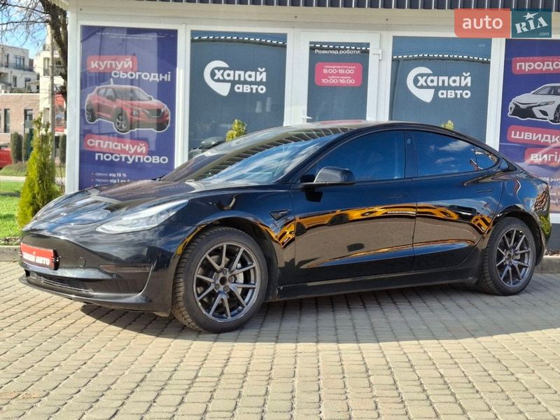 Tesla Model 3 2019 Tesla Model 3 2019