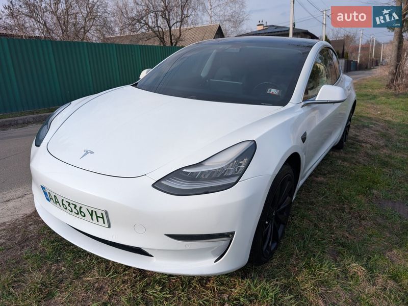 Седан Tesla Model 3 2019 в Киеве фото 5 Седан Tesla Model 3 2019 в Киеве
