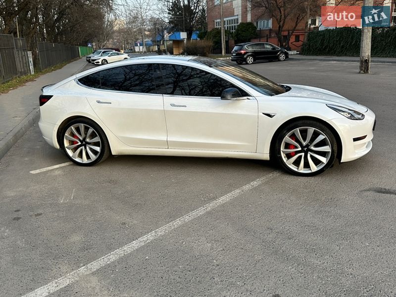 Седан Tesla Model 3 2019 в Одессе