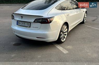 Седан Tesla Model 3 2019 в Одессе