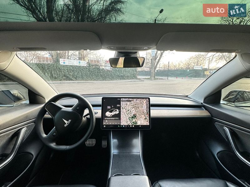 Седан Tesla Model 3 2019 в Одессе