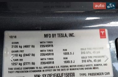 Седан Tesla Model 3 2018 в Львові