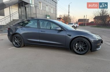 Седан Tesla Model 3 2023 в Киеве