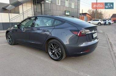 Седан Tesla Model 3 2023 в Киеве