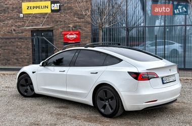 Седан Tesla Model 3 2021 в Виннице