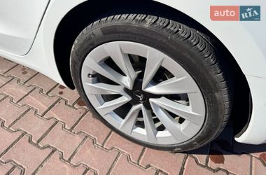 Седан Tesla Model 3 2022 в Рівному