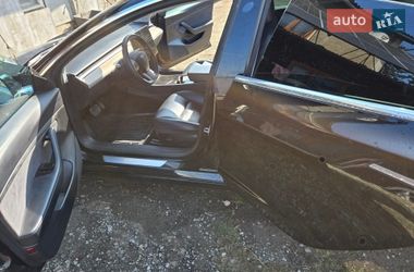 Седан Tesla Model 3 2019 в Снятині