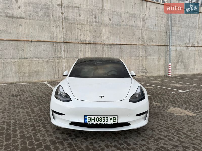 Седан Tesla Model 3 2021 в Одессе