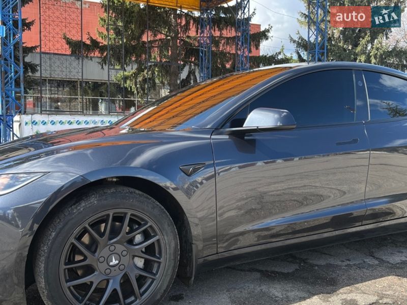 Седан Tesla Model 3 2024 в Валках фото 3 Седан Tesla Model 3 2024 в Валках