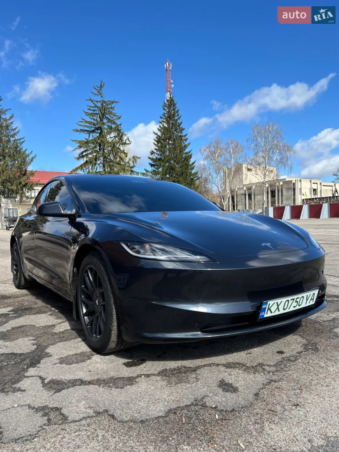 2024 Tesla Model 3 - фото 1